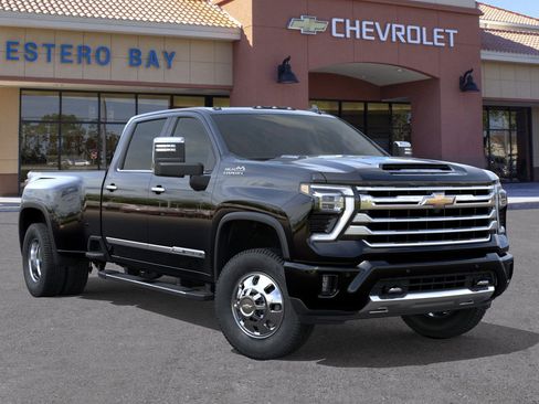 New 2026 Chevrolet Silverado 3500 High Country w/ High Country Premium Package AWD/4WD image 31