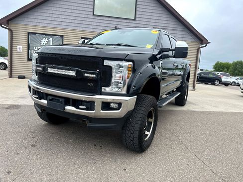 Used 2019 Ford F350 Lariat w/ Lariat Ultimate Package image 1
