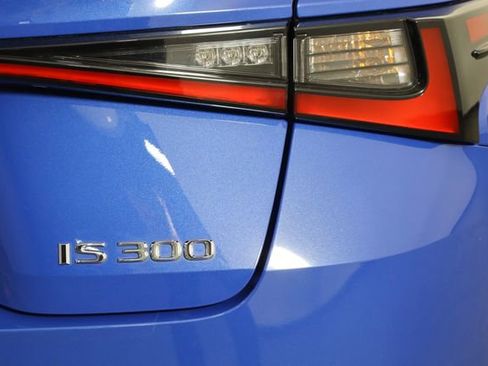 Used 2024 Lexus IS 300 w/ Comfort Package RWD image 40
