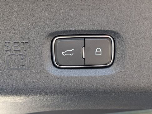 Certified 2025 Lincoln Navigator L Black Label image 16