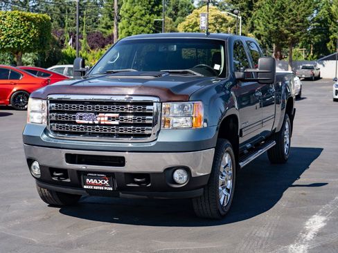Used 2013 GMC Sierra 3500 SLT AWD/4WD image 4