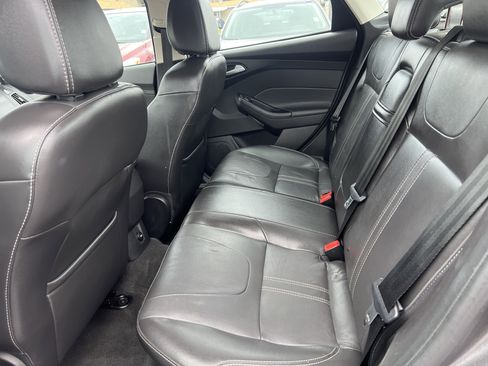 Used 2013 Ford Focus SE FWD image 13
