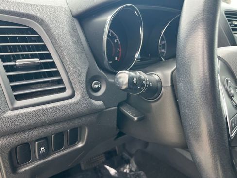 Used 2017 Mitsubishi Outlander Sport SE FWD image 11