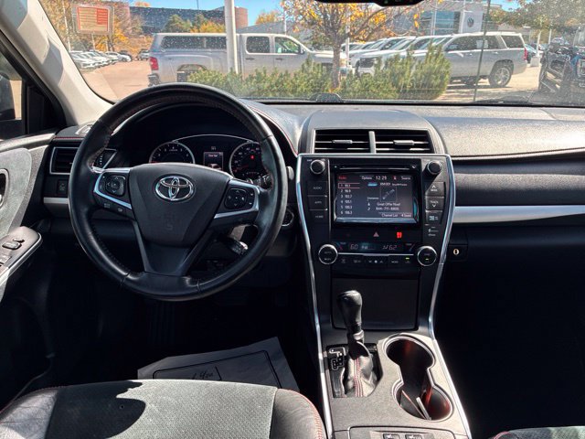 Used 2015 Toyota Camry XSE w/ Moonroof Package FWD image 18
