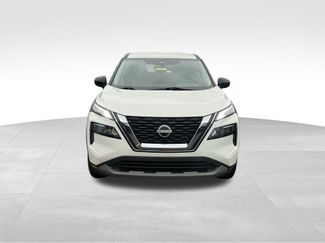 Used 2023 Nissan Rogue S video 2