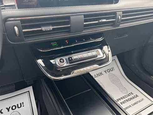 Used 2023 Lincoln Corsair Reserve w/ Equipment Group 201A image 27