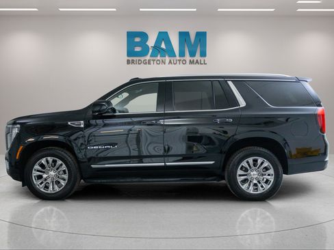 Used 2025 GMC Yukon Denali AWD/4WD image 4