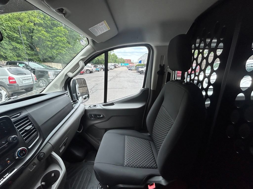 Used 2025 Ford Transit 250 Low Roof w/ Exterior Upgrade Package RWD image 25