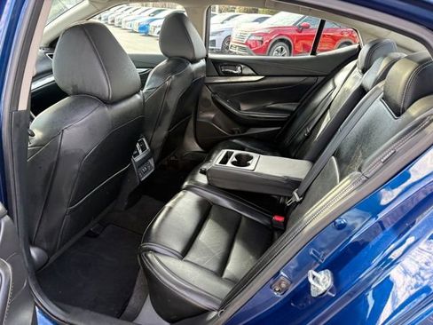 Used 2023 Nissan Maxima SL FWD image 23