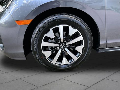 Certified 2026 Honda Odyssey EX-L image 11