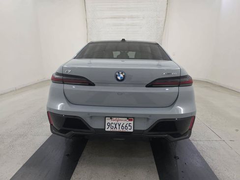 Used 2023 BMW i7 xDrive60 AWD/4WD image 5