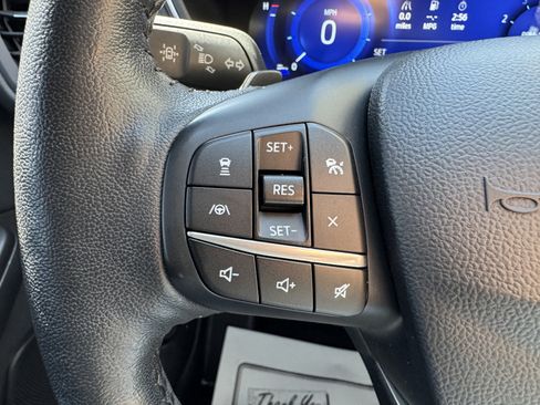 Used 2020 Ford Escape Titanium image 12