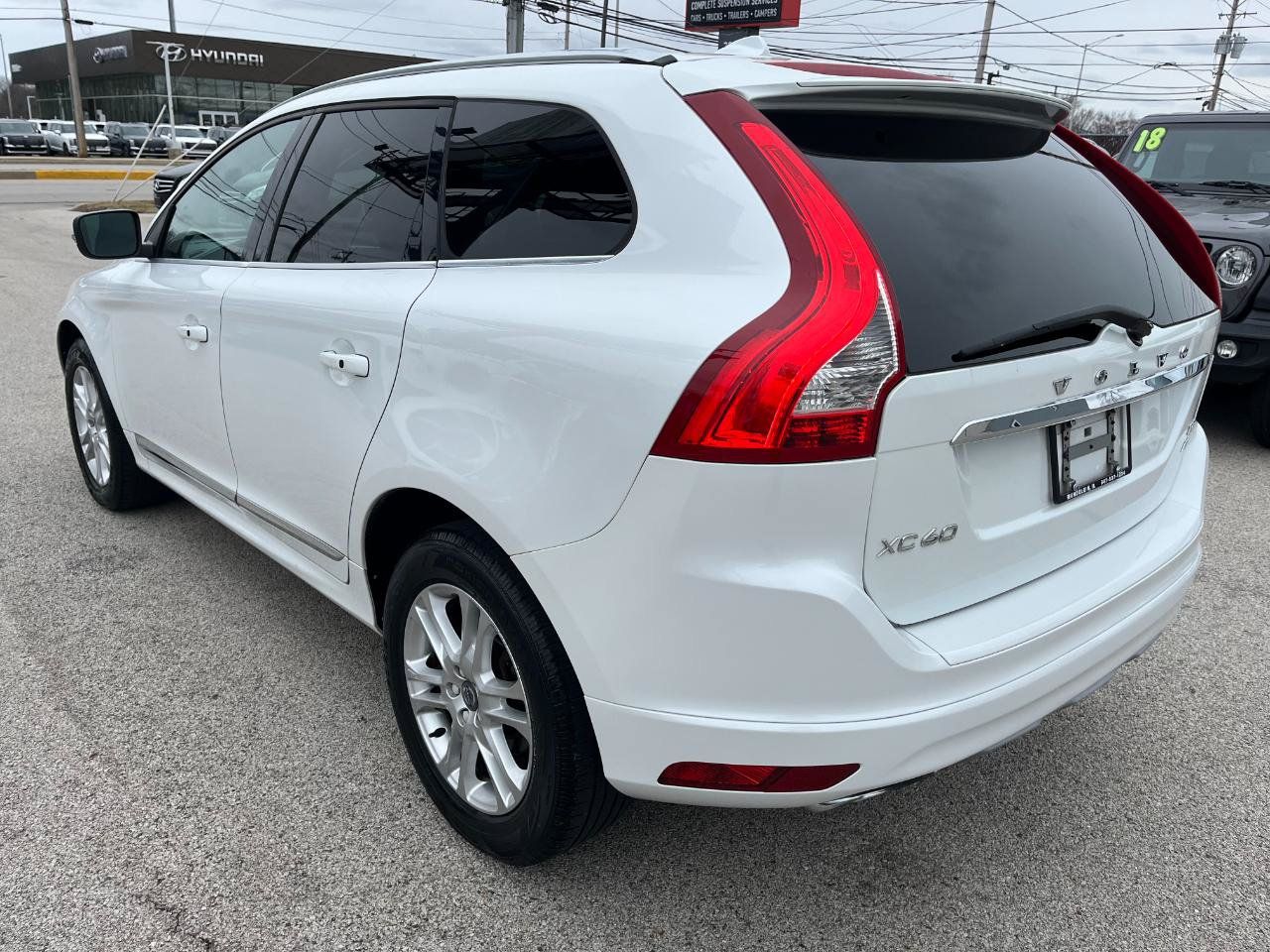 Used 2016 Volvo XC60 T5 Premier AWD/4WD image 3