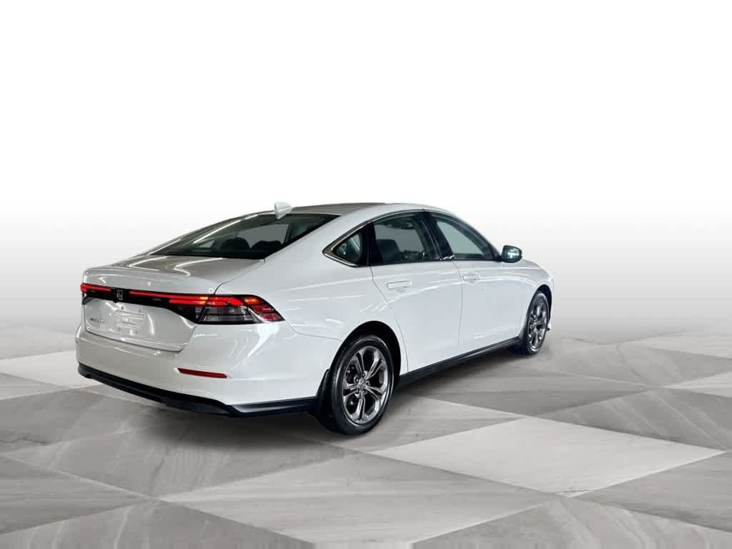 Used 2023 Honda Accord EX image 8