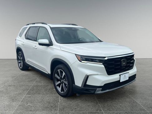 Certified 2025 Honda Pilot Elite image 1