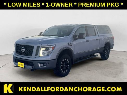 Used 2018 Nissan Titan PRO-4X w/ Pro-4x Convenience Package AWD/4WD image 1
