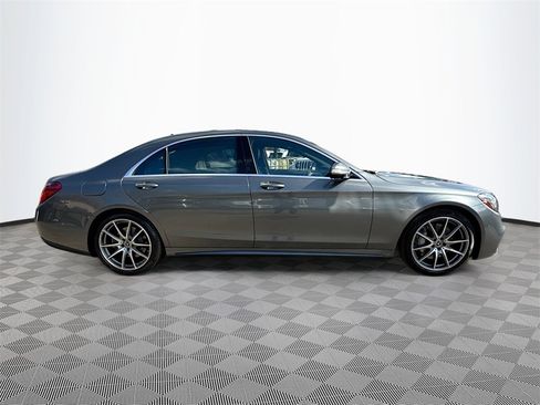 Used 2020 Mercedes-Benz S 560 Sedan image 6
