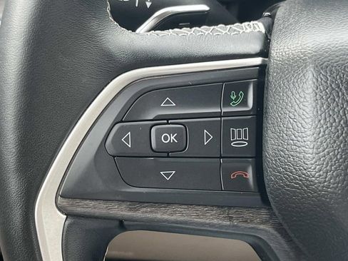 Used 2022 Jeep Grand Cherokee L Limited w/ Luxury Tech Group II image 28