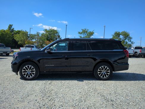 Used 2025 Ford Expedition Max Platinum AWD/4WD image 7