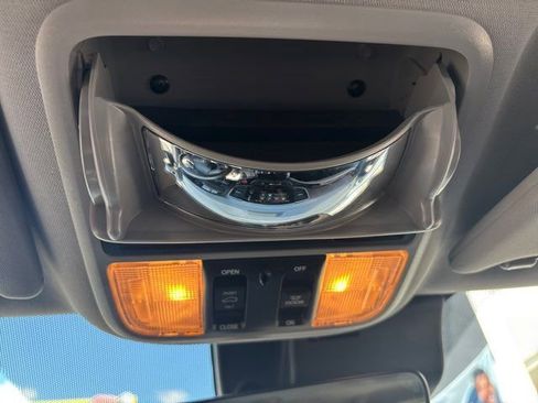 Used 2021 Honda Pilot Touring image 44