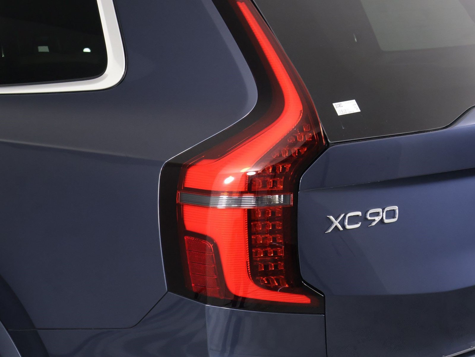 Used 2026 Volvo XC90 B6 Plus w/ Protection Package AWD/4WD image 18