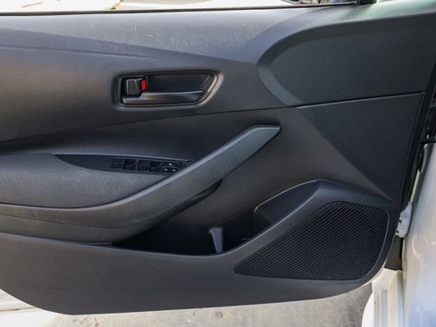 Used 2023 Toyota Corolla LE image 27