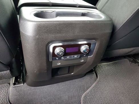 Used 2022 GMC Yukon Denali image 15