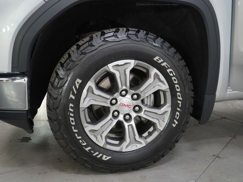 Used 2022 GMC Sierra 1500 SLE image 31