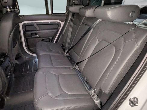 New 2026 Land Rover Defender 110 X-Dynamic SE AWD/4WD image 25