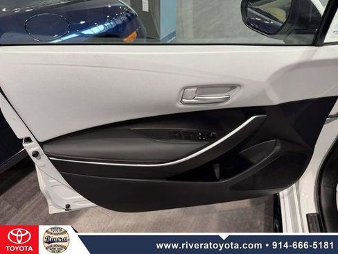 Certified 2024 Toyota Corolla SE w/ SE Premium Package image 12