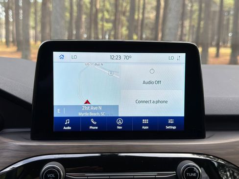 Used 2020 Ford Escape Titanium AWD/4WD image 4
