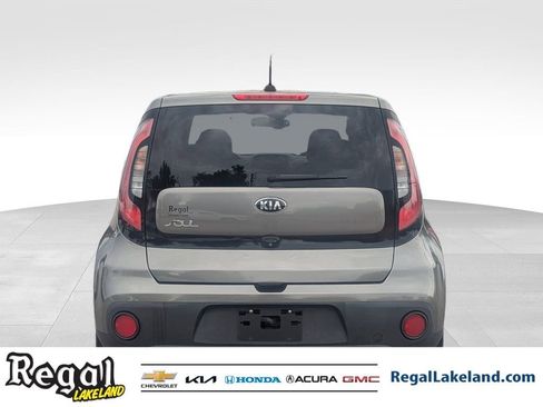 Used 2017 Kia Soul w/ Convenience Package image 4