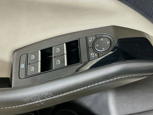 Used 2025 MAZDA MAZDA3 s image 15