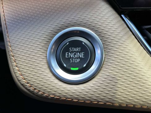 Certified 2025 Chevrolet Equinox ACTIV w/ Safety and Technology Package image 17