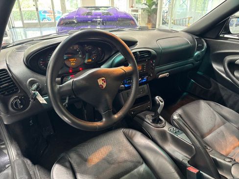 Used 2004 Porsche 911 GT3 RS image 39