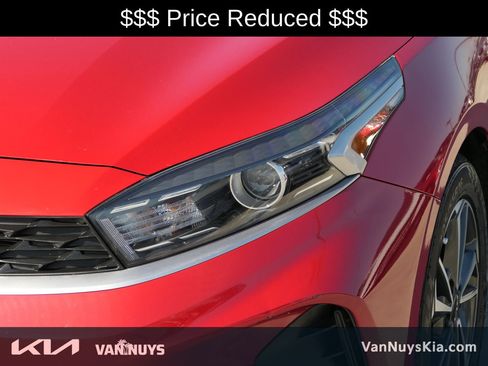 Used 2022 Kia Forte LXS image 9