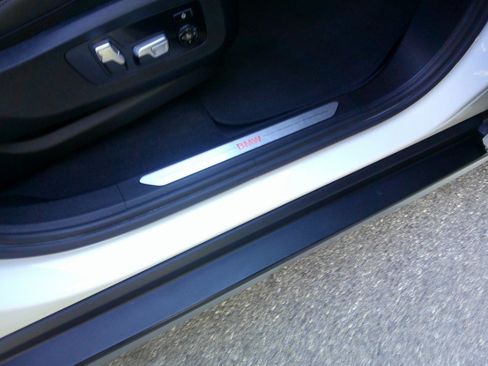 Used 2020 BMW X6 xDrive40i w/ Premium Package image 62