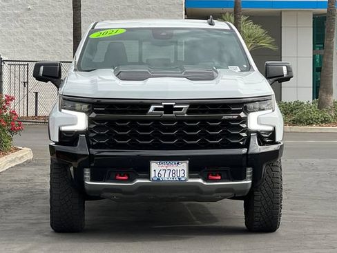 Used 2023 Chevrolet Silverado 1500 ZR2 w/ Technology Package AWD/4WD image 9
