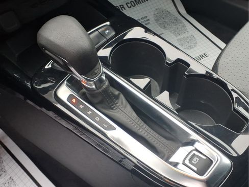 Used 2024 Chevrolet Trax LT w/ Driver Confidence Package image 10