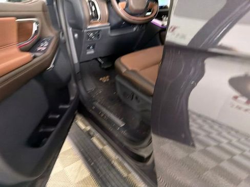 Used 2025 Ford Expedition King Ranch AWD/4WD image 12