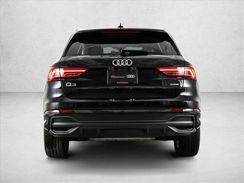 Certified 2025 Audi Q3 2.0T Premium Plus w/ Premium Plus Package image 7