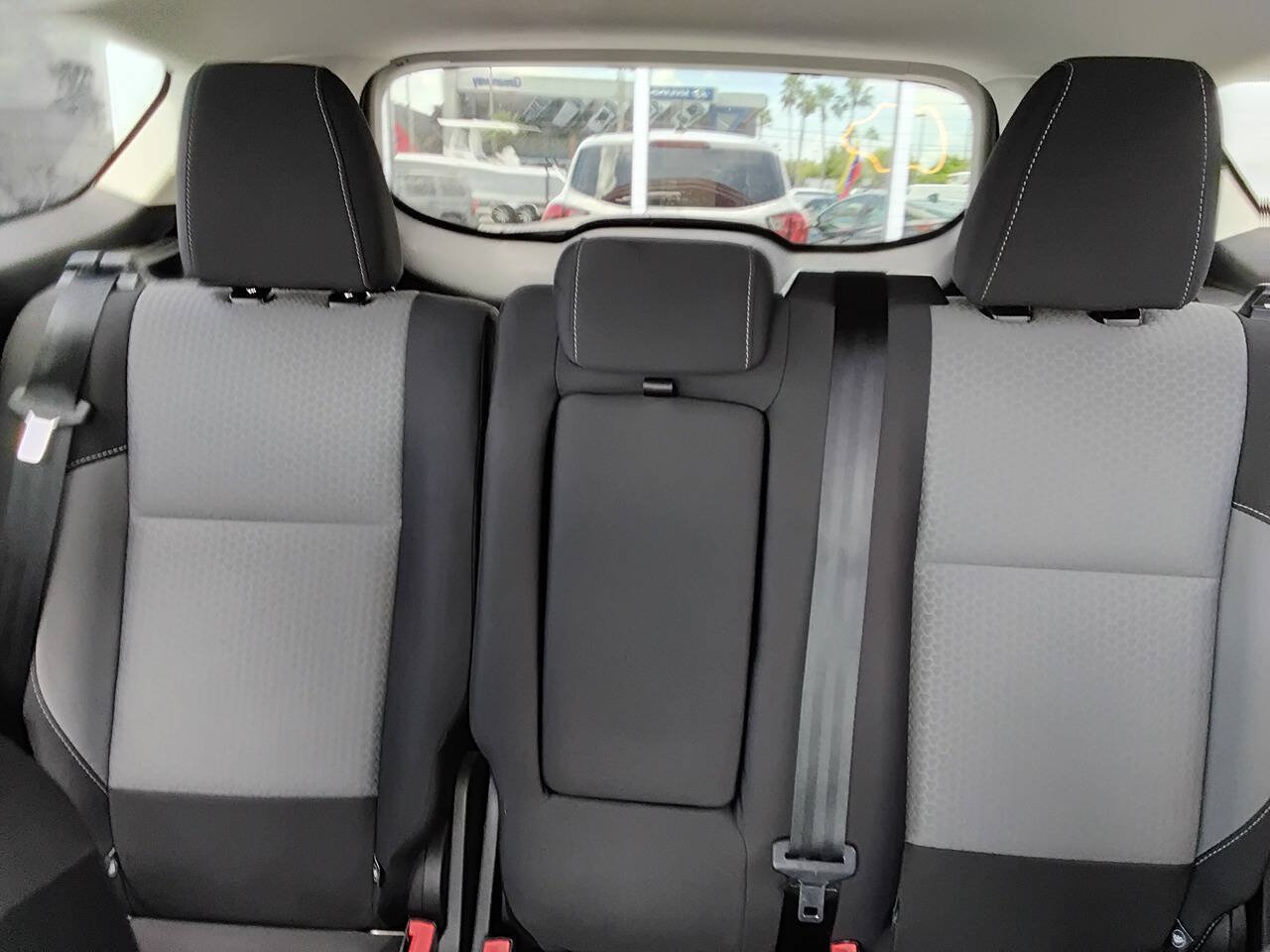 Used 2019 Ford Escape SE FWD image 14
