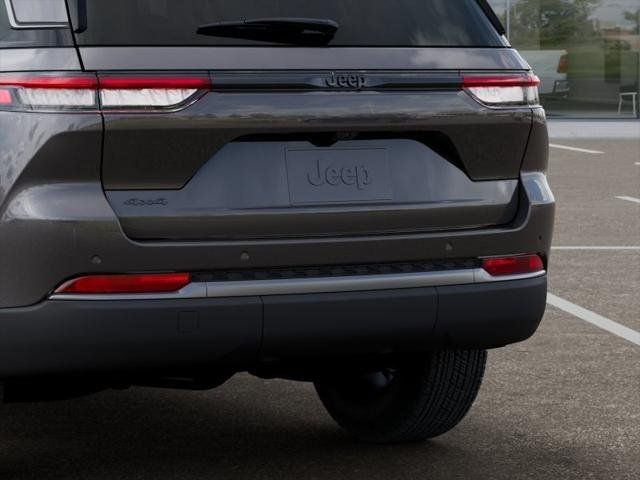 New 2026 Jeep Grand Cherokee Altitude AWD/4WD image 39