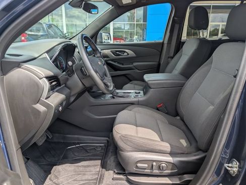 Used 2023 Chevrolet Traverse LT FWD image 10