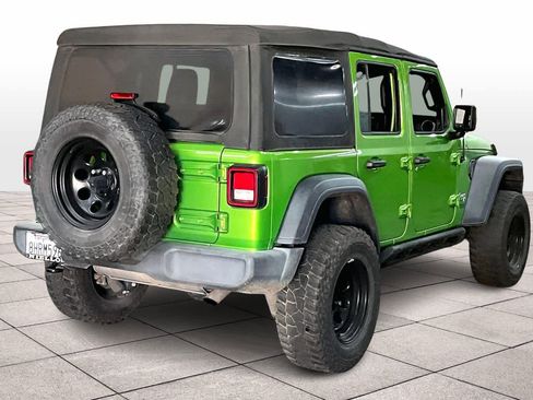 Used 2018 Jeep Wrangler Unlimited Sport image 15