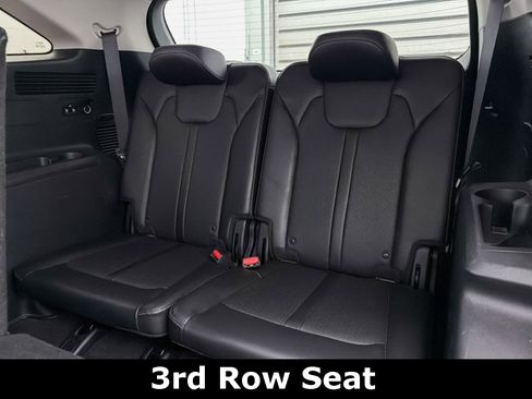 Used 2022 Kia Sorento S w/ Panoramic Sunroof Package image 9