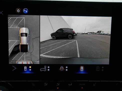 New 2026 Chevrolet Colorado LT w/ LT Convenience Package AWD/4WD image 27