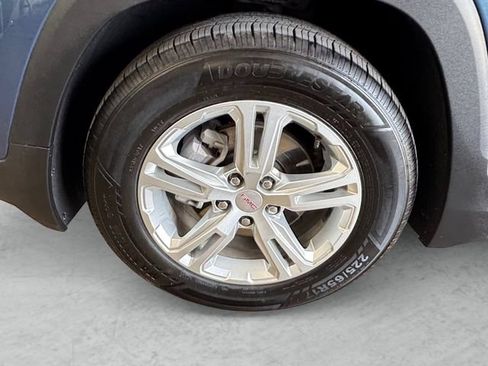 Used 2024 GMC Terrain SLE FWD image 23