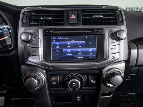 Used 2014 Toyota 4Runner SR5 image 28