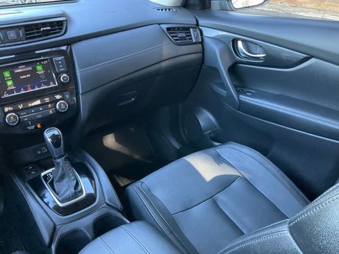 Used 2020 Nissan Rogue SL w/ Premium Package image 31
